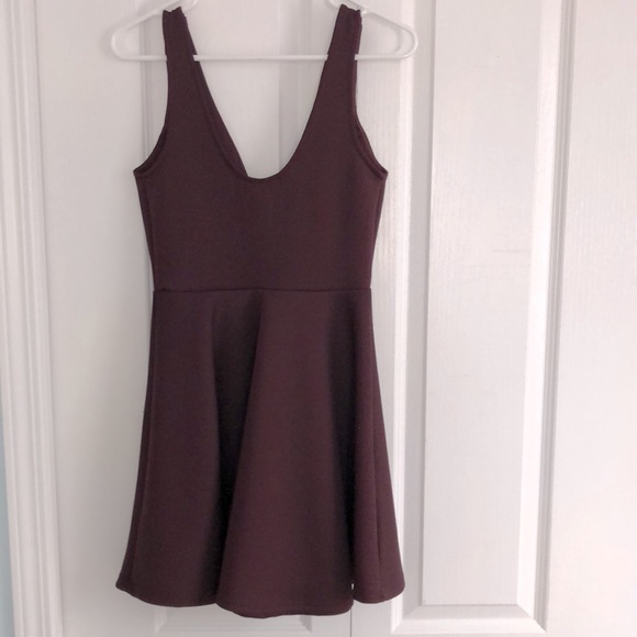 V-neck Skater Dress - Picture 2 of 2